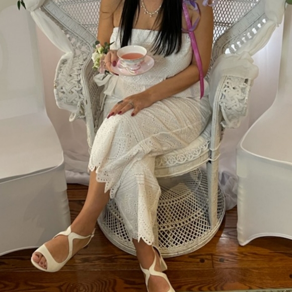 HP🎉 🕊️Express White Eyelet Lace Jumpsuit - Size M - Picture 11 of 12